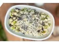تفاح اخضر مع الدجاج المشوي مع البارميزان تشيز