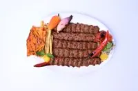 لحم كباب مع رز صغير