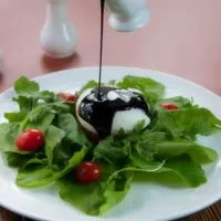 سلطة البوراتا