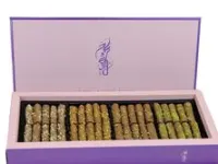 اصابع بقلاوة مغطسة بالشوكولاتة