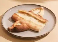 قارب جبن عكاوي