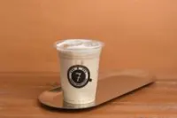 ايس شيكن وايت موكا