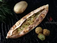 فطيره بطاطس بالفلافل
