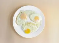 بيض عيون