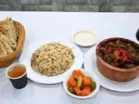 طاجن بطاطس باللحمه البلدي وارز بشعريه وشوربة لسان عصفور
