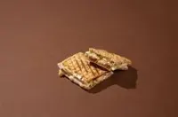 ساندويتش دجاج بالبيستو