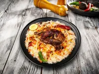 نصف دجاج شواية علي الفحم مثلوثة أرز العاذرية - بمذاق خاص من انتاجنا