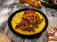 نصف دجاج فحم ارز مندي