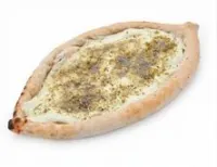 فطيرة لبنة بالزعتر
